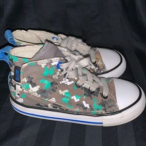 Youth 10 CONVERSE ALL STAR HIGH TOPS Digital